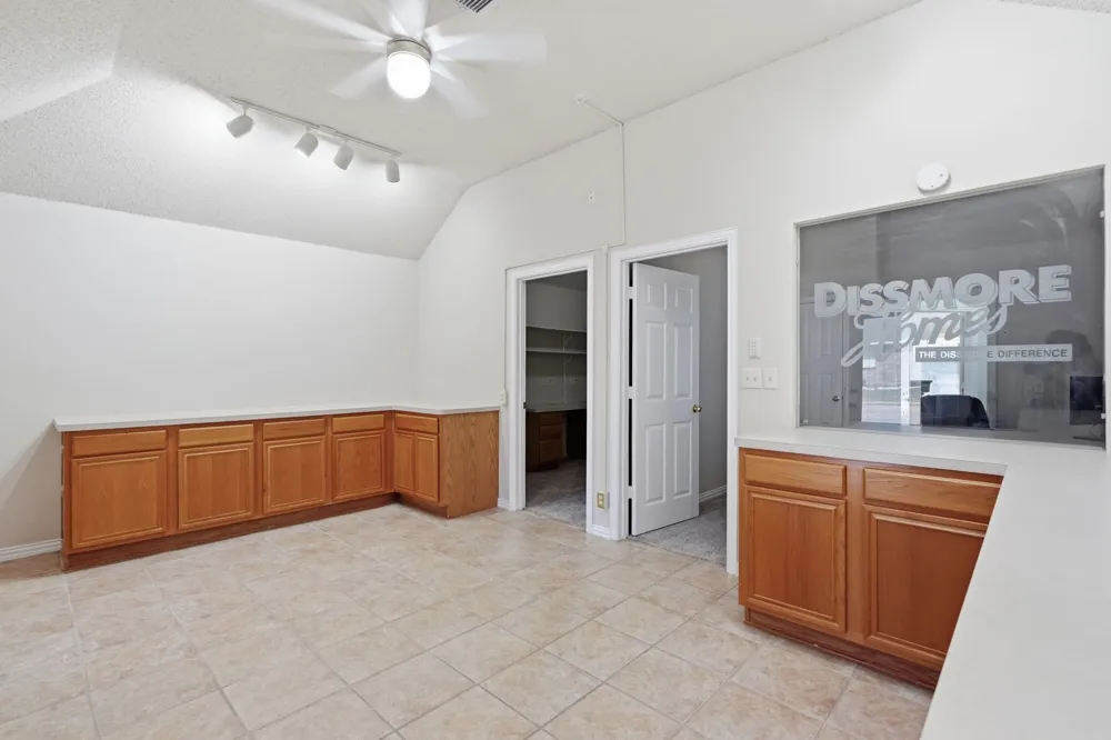 1121 SW Hillside Drive Burleson, TX 76028