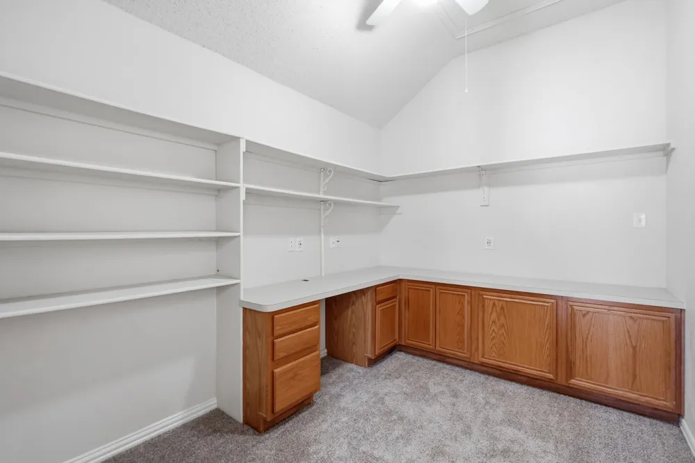 1121 SW Hillside Drive Burleson, TX 76028