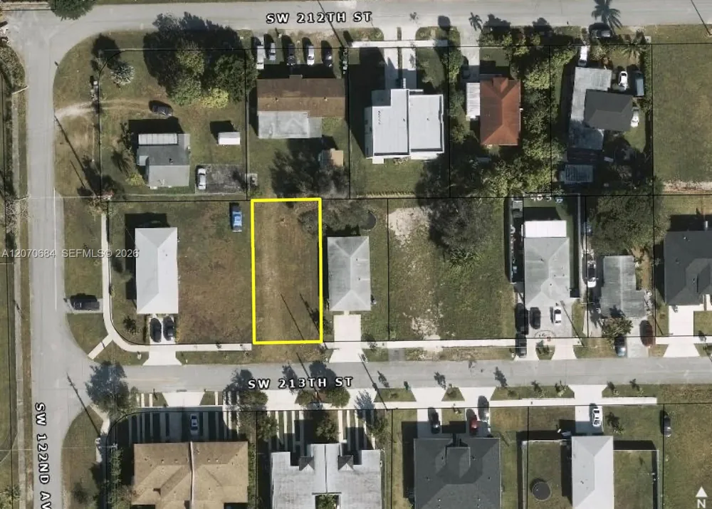 121 SW 213 ST Miami, FL 33177