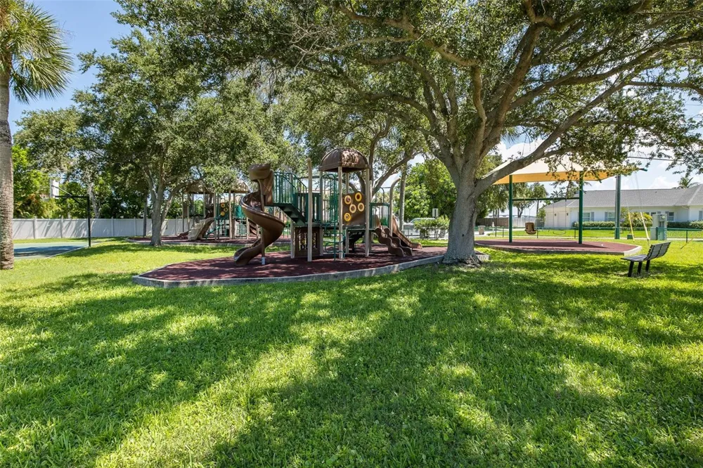 2501 BAY BOULEVARD Indian Rocks Beach, FL 33785