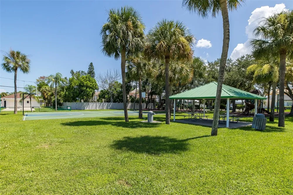 2501 BAY BOULEVARD Indian Rocks Beach, FL 33785