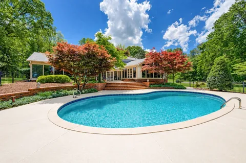 414 Bellwood Dr