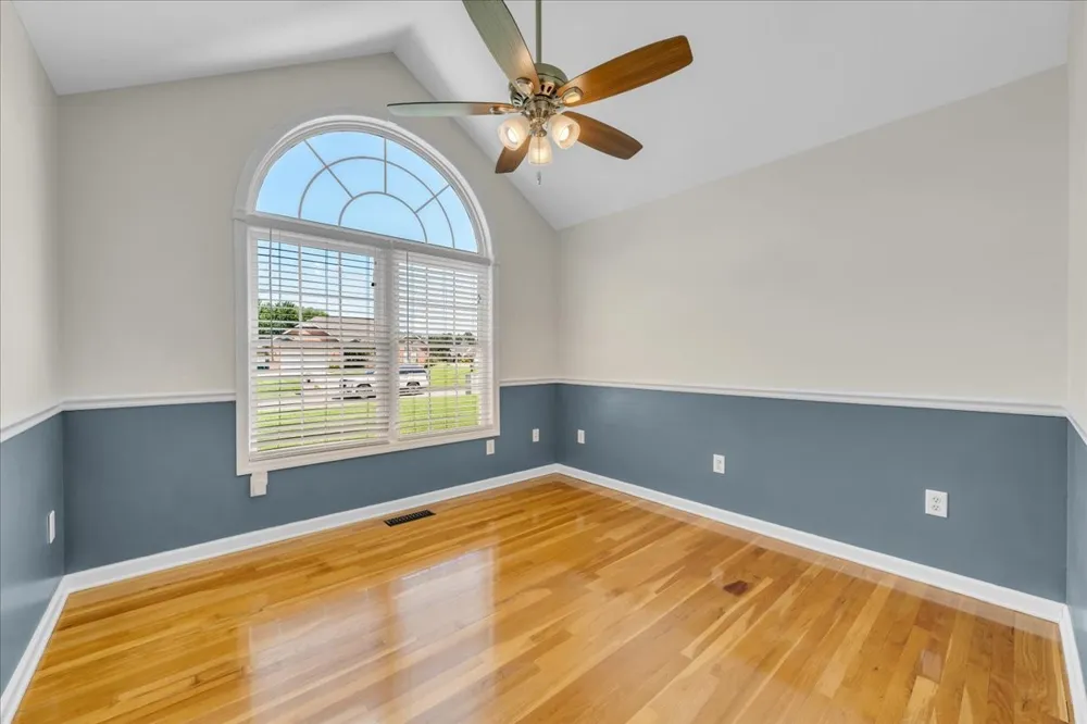 378 Crimson Dr Winchester, TN 37398