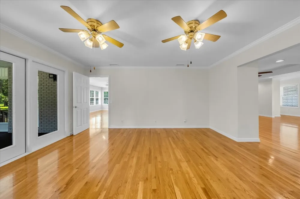 378 Crimson Dr Winchester, TN 37398
