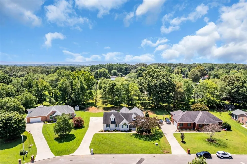 378 Crimson Dr Winchester, TN 37398