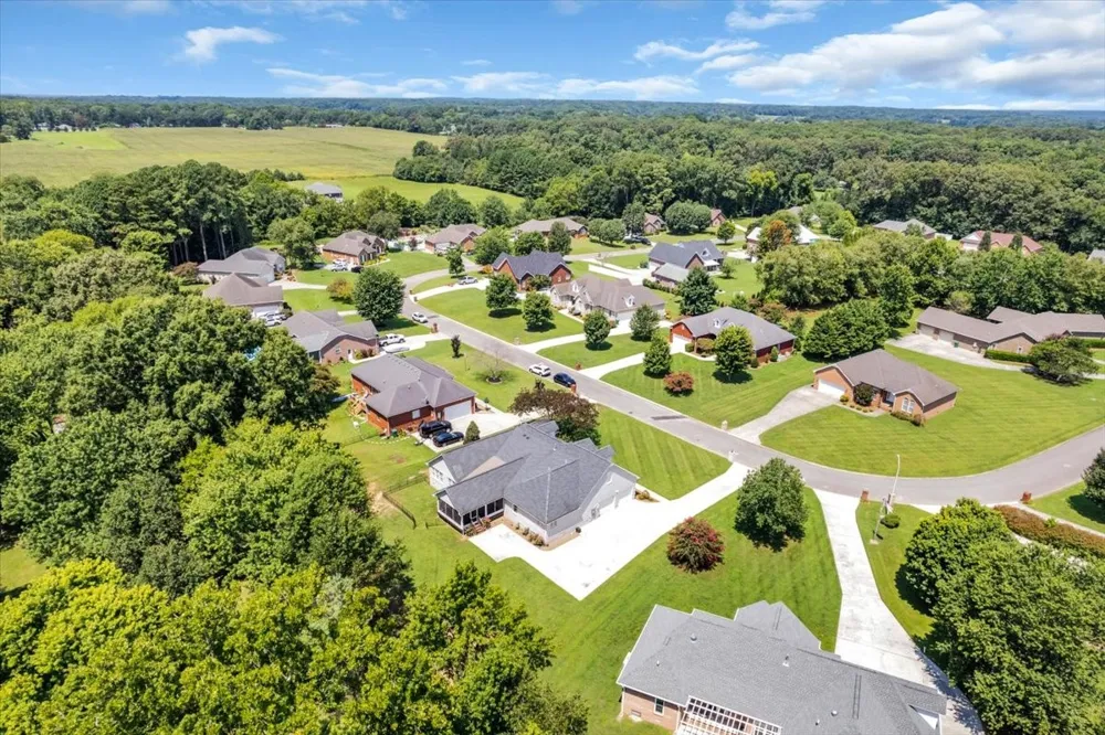 378 Crimson Dr Winchester, TN 37398