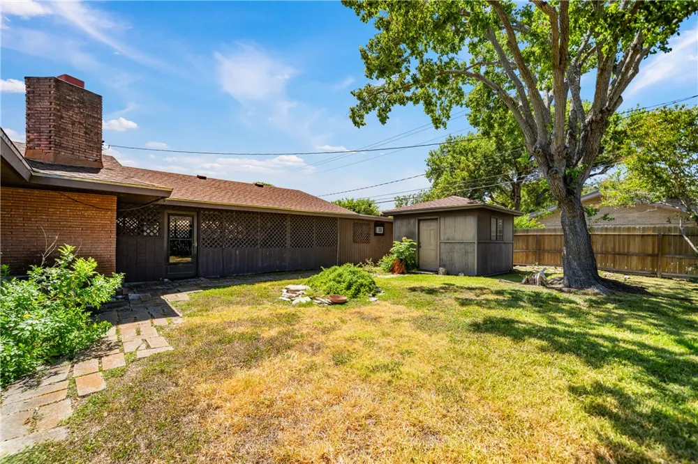 610 Carmel Parkway Corpus Christi, TX 78411