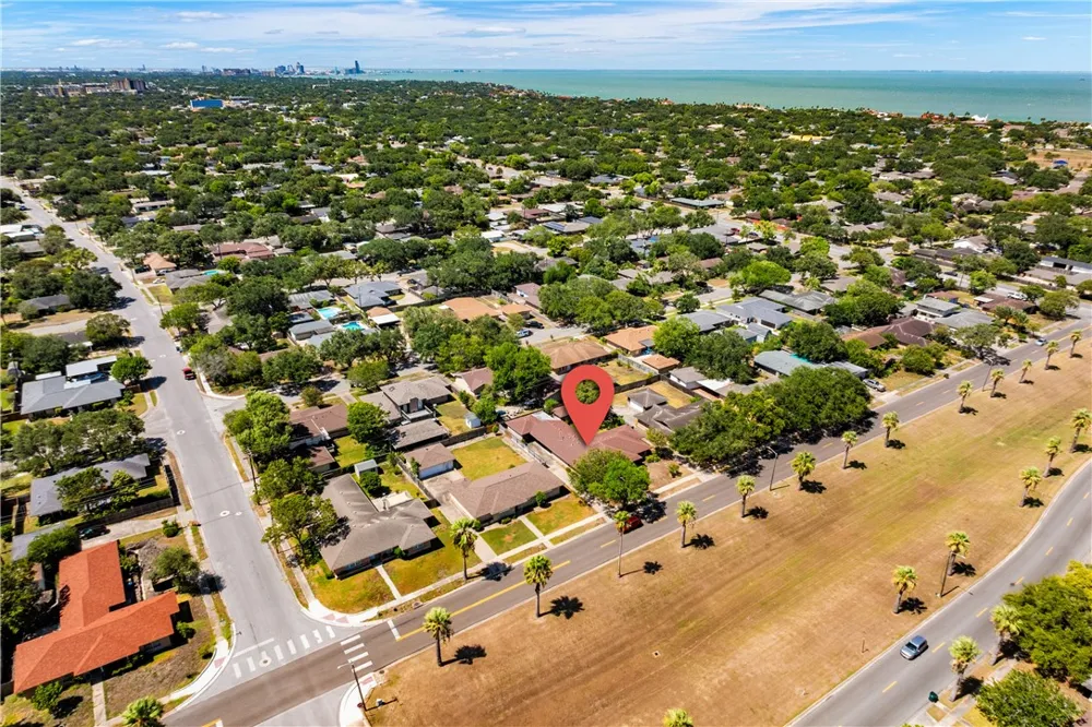 610 Carmel Parkway Corpus Christi, TX 78411