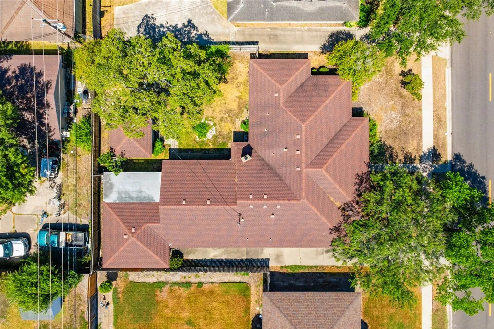 610 Carmel Parkway Corpus Christi, TX 78411