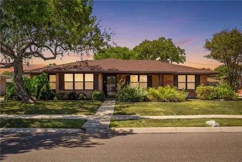 610 Carmel Parkway
