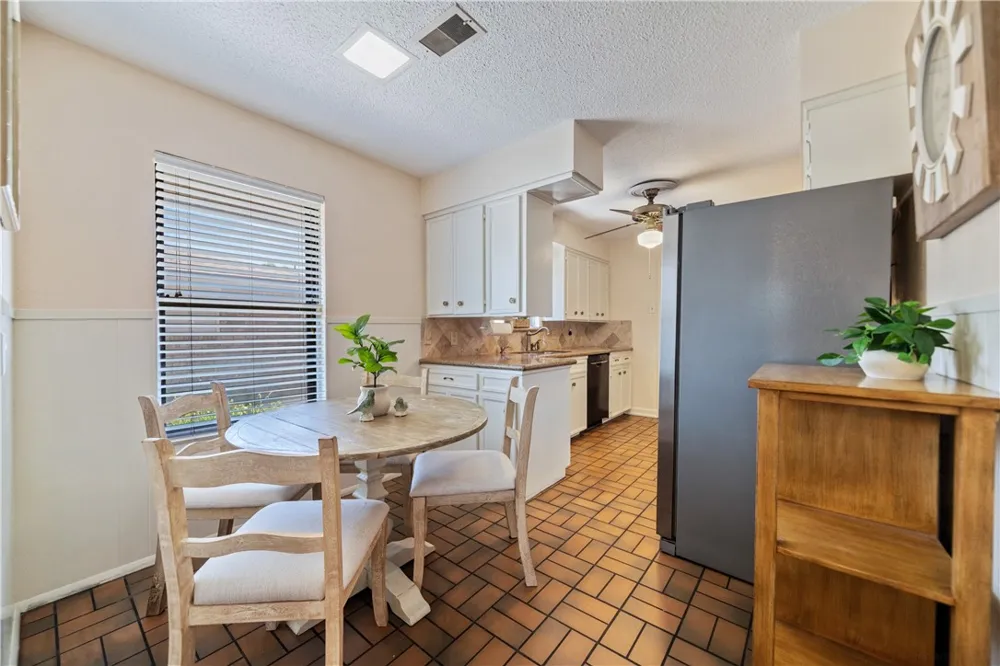 610 Carmel Parkway Corpus Christi, TX 78411
