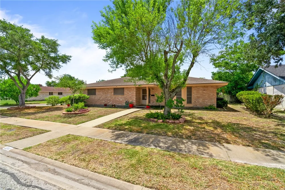 3341 LYNNWOOD LANE Corpus Christi, TX 78415