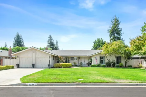 1737 W Roberts Avenue