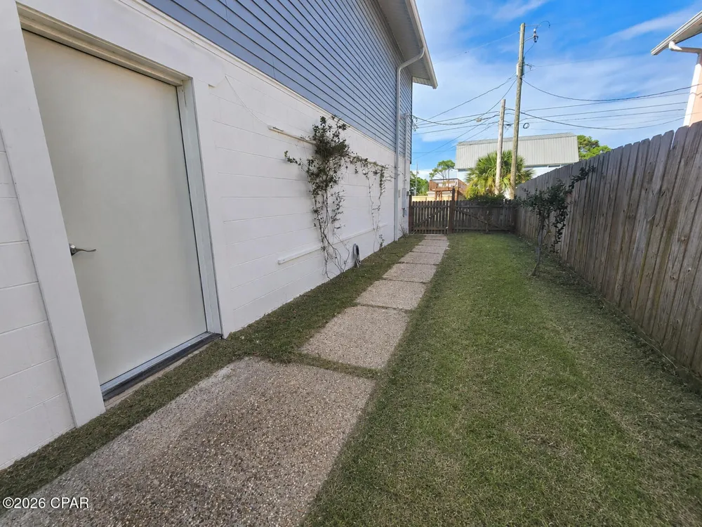 6009 Sunset Avenue Panama City, FL 32408