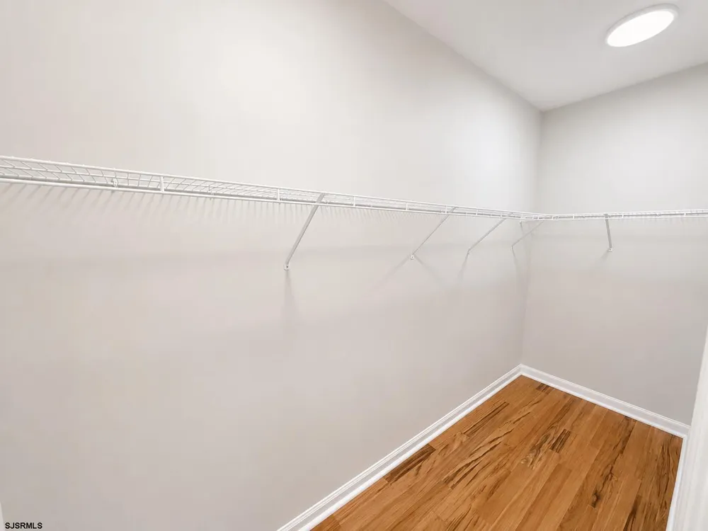 98 Gasko Mays Landing, NJ 08330