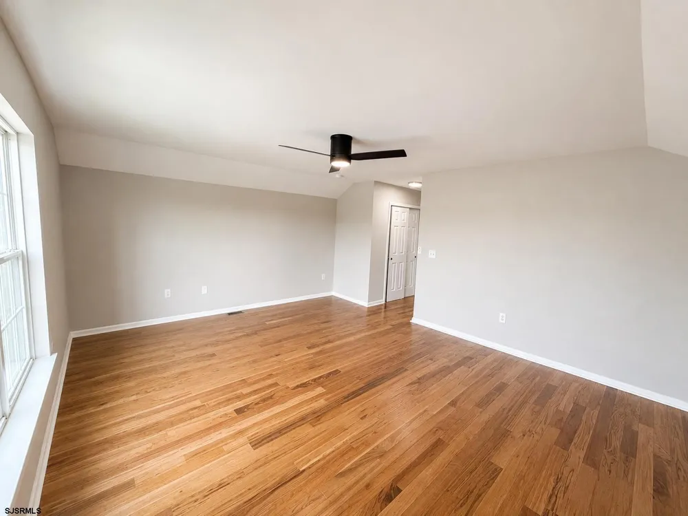 98 Gasko Mays Landing, NJ 08330