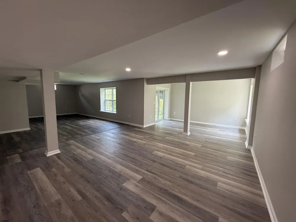 98 Gasko Mays Landing, NJ 08330