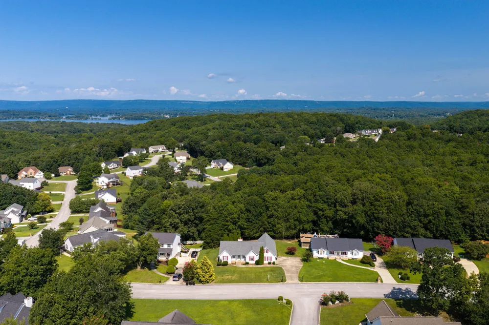 8837 River Cove Drive Harrison, TN 37341