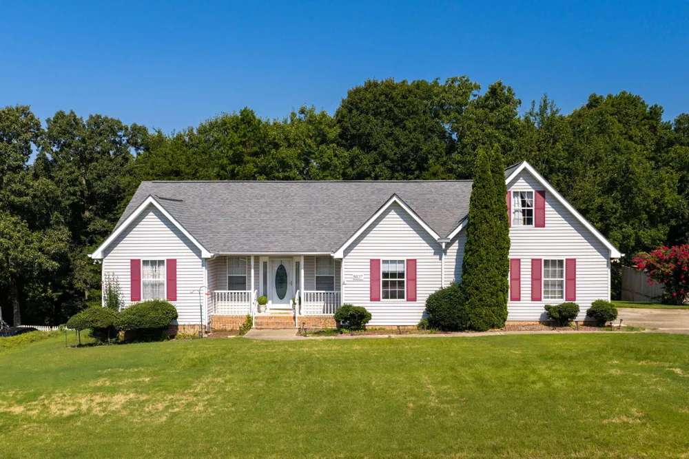 8837 River Cove Drive Harrison, TN 37341
