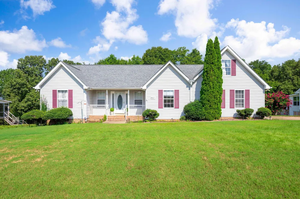 8837 River Cove Drive Harrison, TN 37341