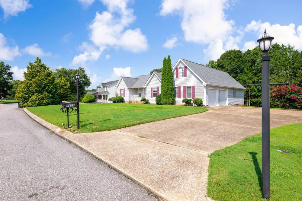 8837 River Cove Drive Harrison, TN 37341