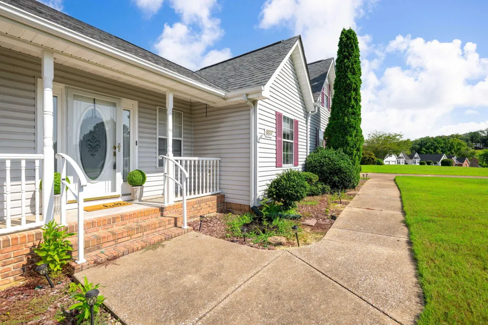 8837 River Cove Drive Harrison, TN 37341