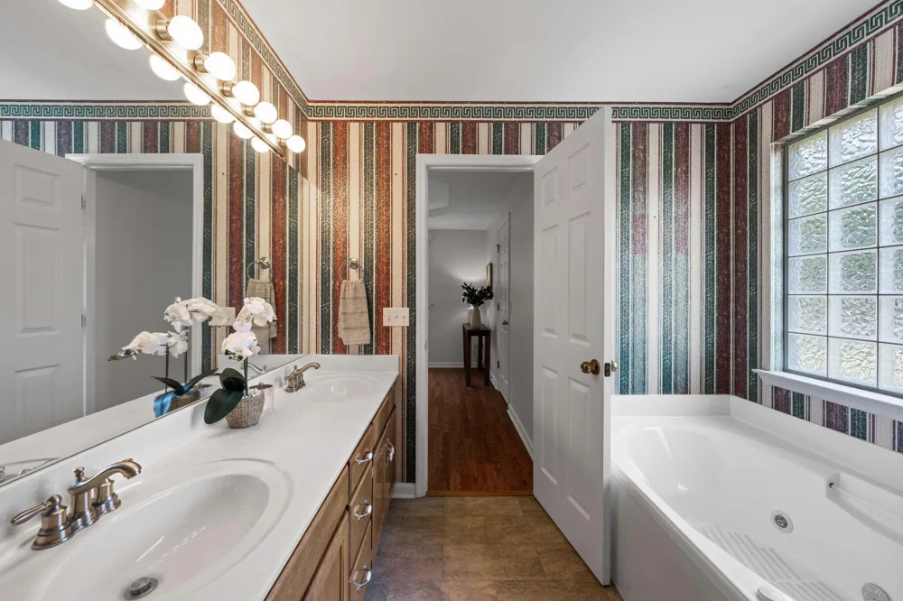 8837 River Cove Drive Harrison, TN 37341