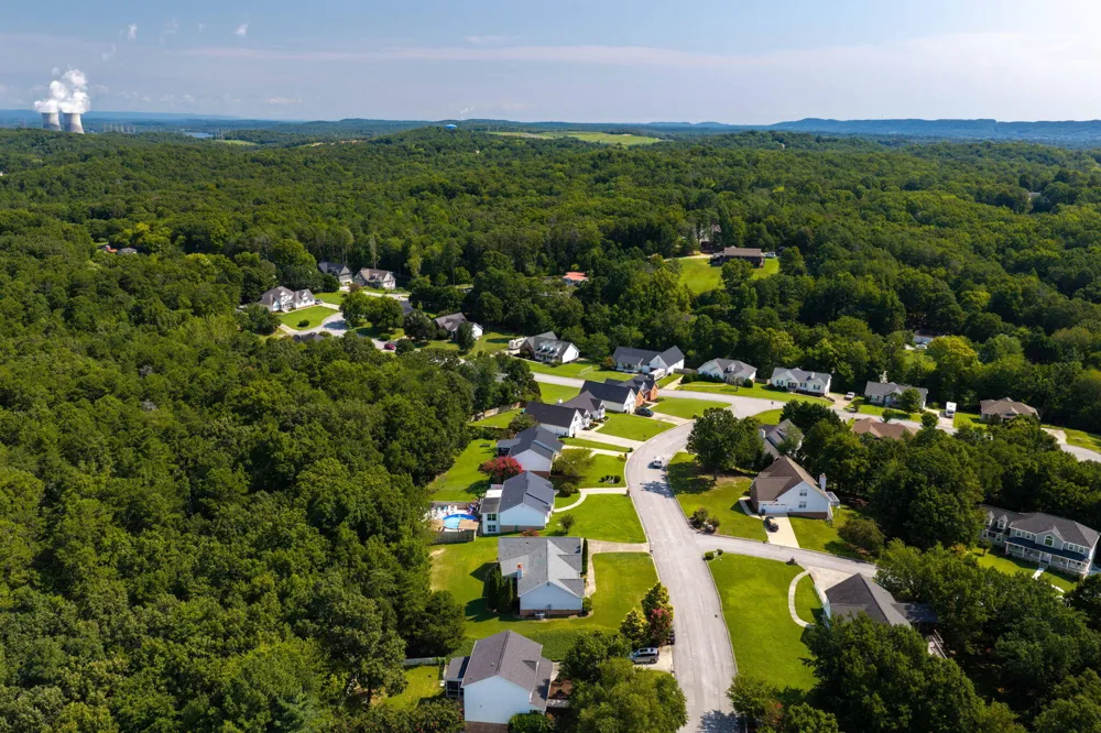 8837 River Cove Drive Harrison, TN 37341