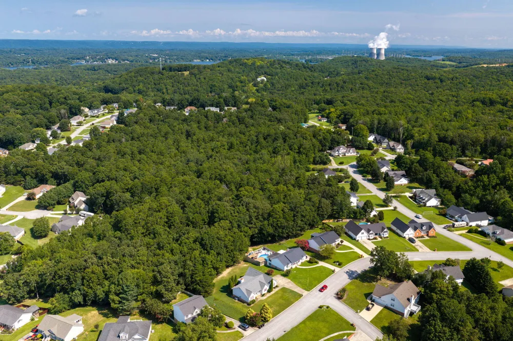 8837 River Cove Drive Harrison, TN 37341