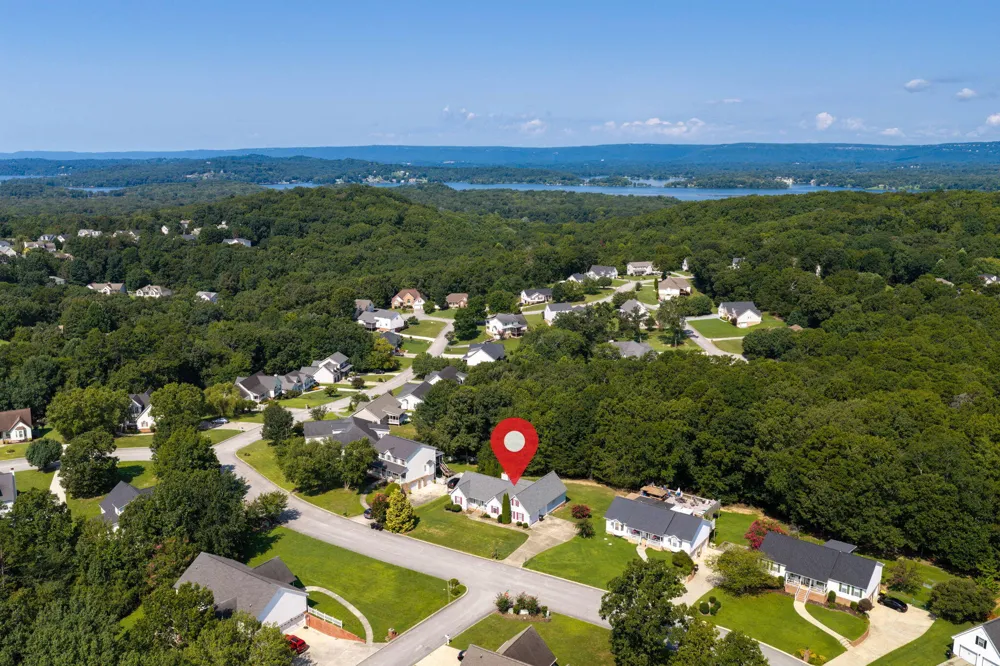 8837 River Cove Drive Harrison, TN 37341