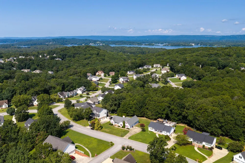 8837 River Cove Drive Harrison, TN 37341