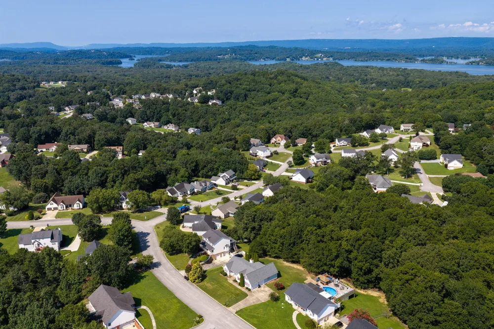 8837 River Cove Drive Harrison, TN 37341