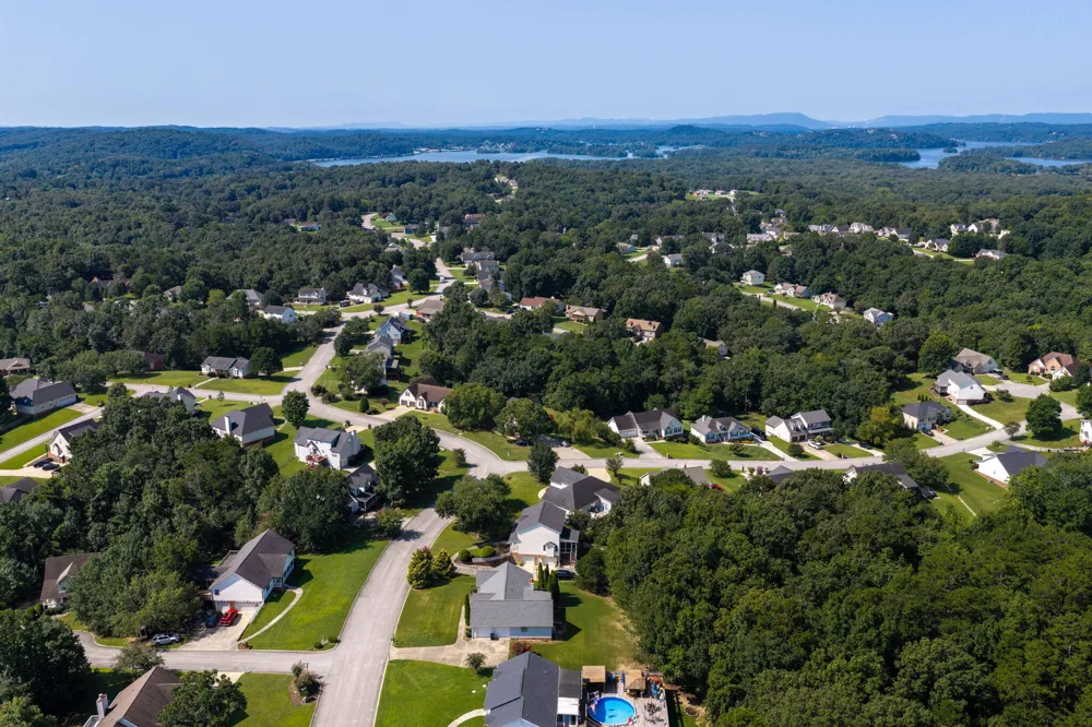 8837 River Cove Drive Harrison, TN 37341