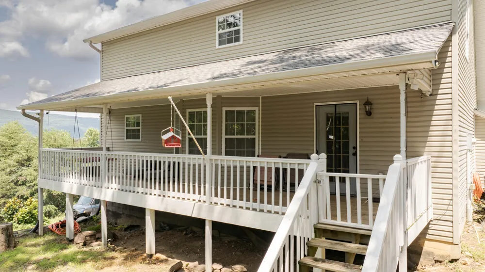 290 J L Davis Lane Evensville, TN 37332