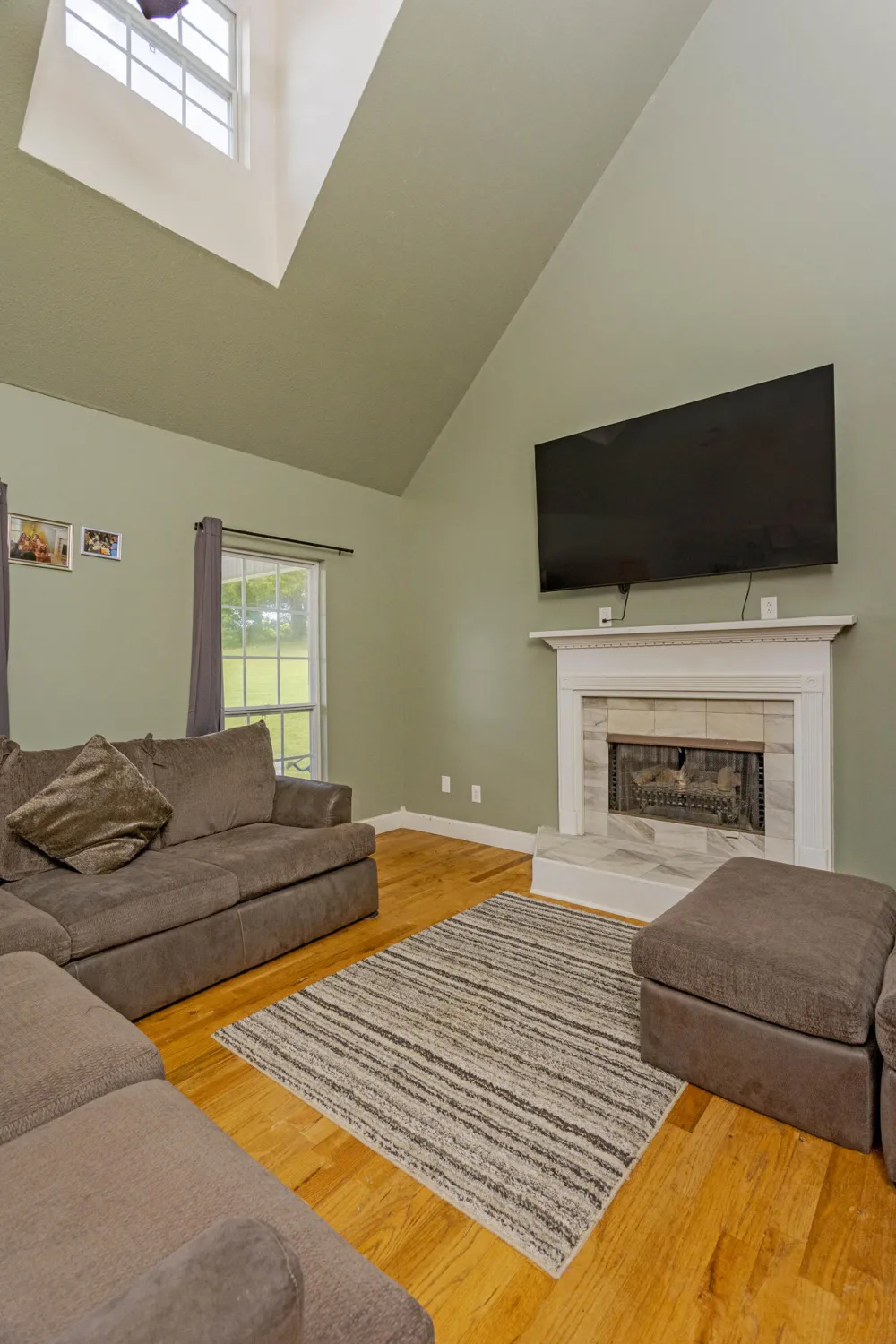 290 J L Davis Lane Evensville, TN 37332