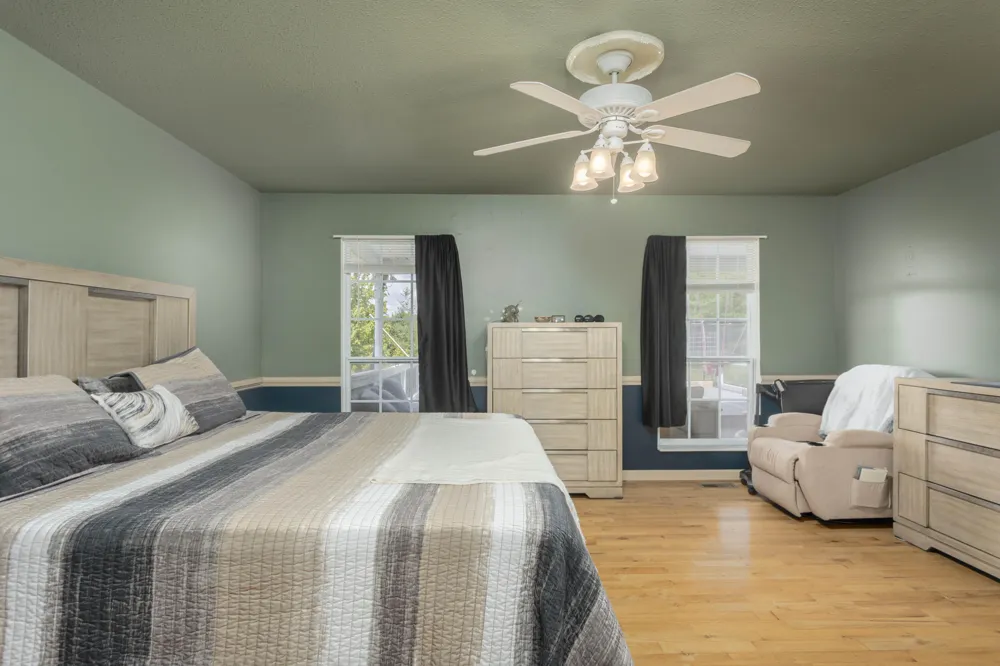 290 J L Davis Lane Evensville, TN 37332
