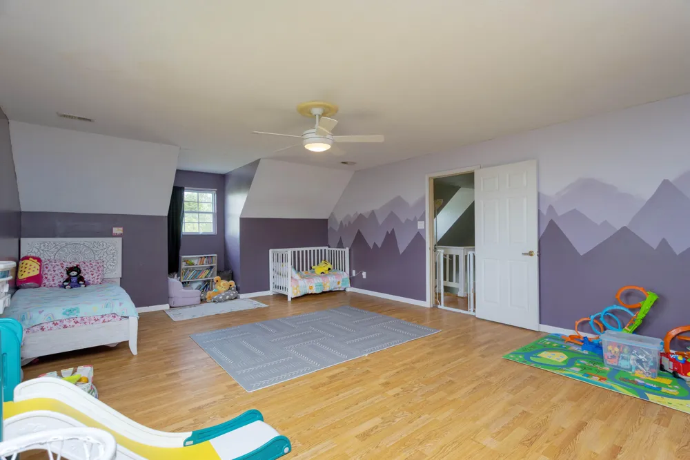 290 J L Davis Lane Evensville, TN 37332
