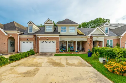 6736 Willow Brook Drive