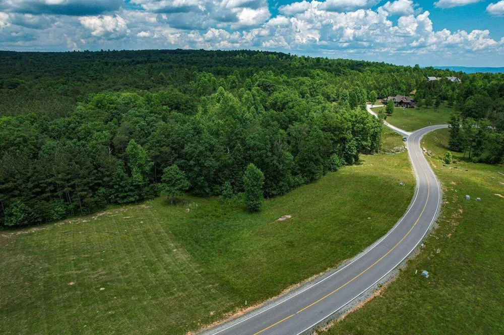 815 River Bluffs Drive Jasper, TN 37347