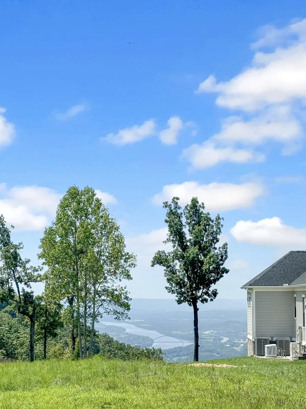 815 River Bluffs Drive Jasper, TN 37347