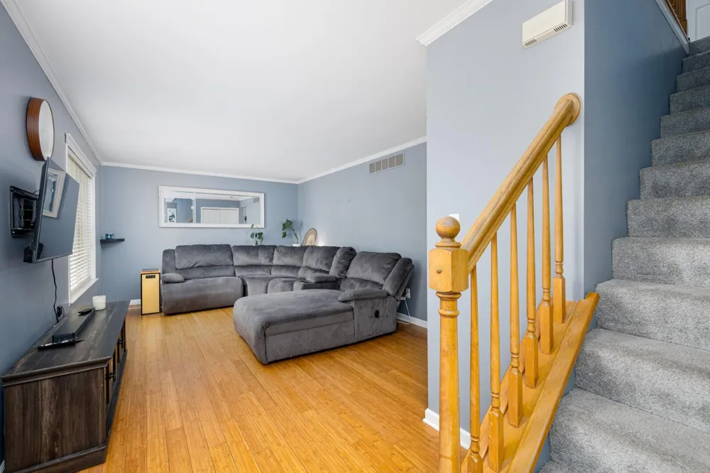 8949 Sunflower Drive Whitmore Lake, MI 48189