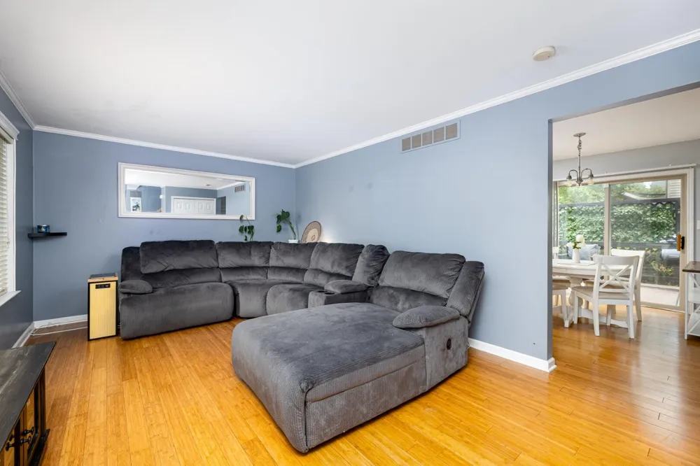 8949 Sunflower Drive Whitmore Lake, MI 48189