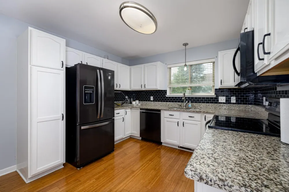 8949 Sunflower Drive Whitmore Lake, MI 48189