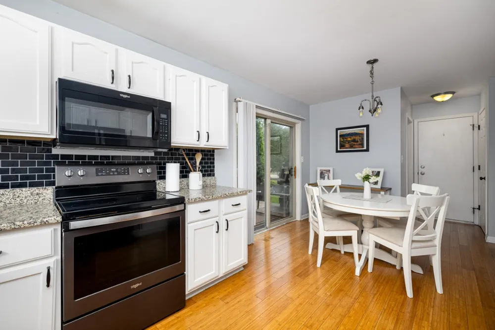 8949 Sunflower Drive Whitmore Lake, MI 48189