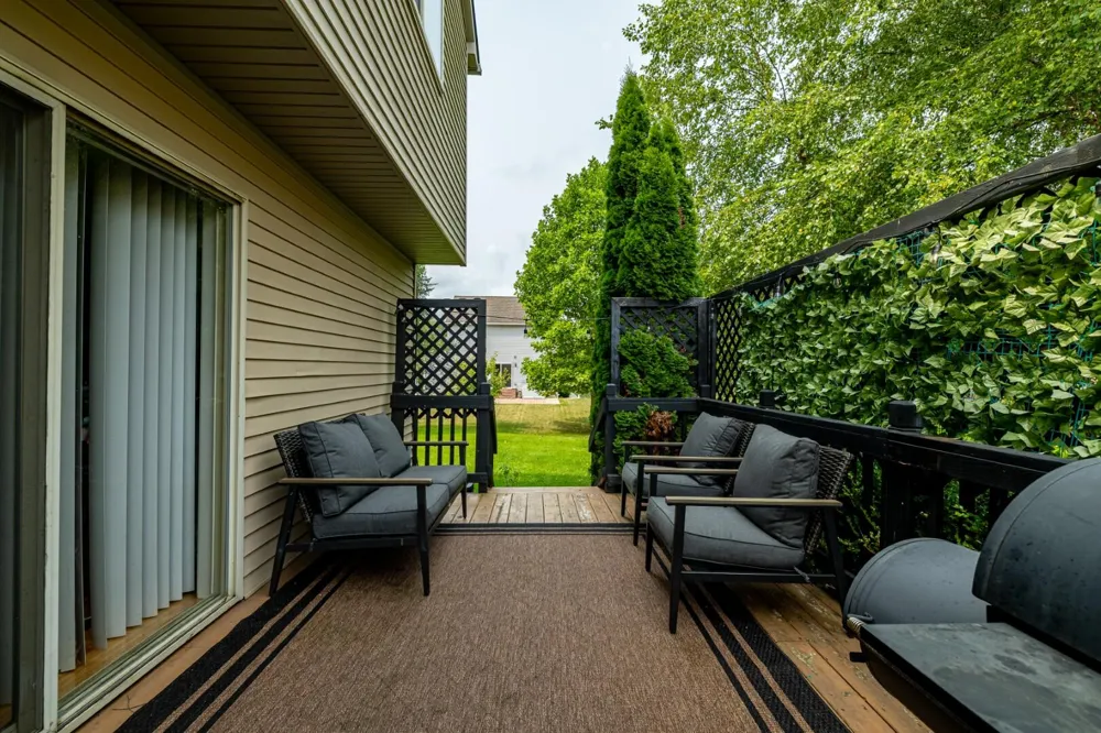 8949 Sunflower Drive Whitmore Lake, MI 48189