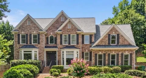 112 Grandcrest Drive