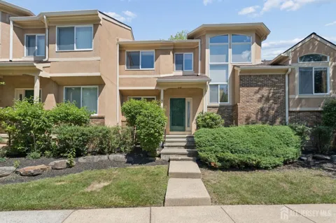 41 Kingsland Circle