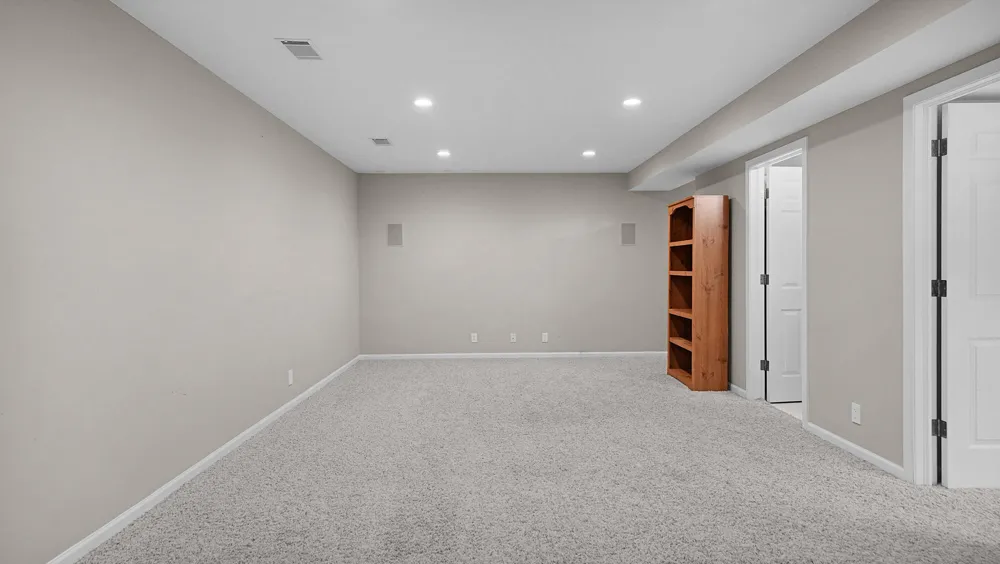 155 Summer Wind Holland, MI 49424