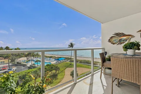 3900 Ocean Drive #4B