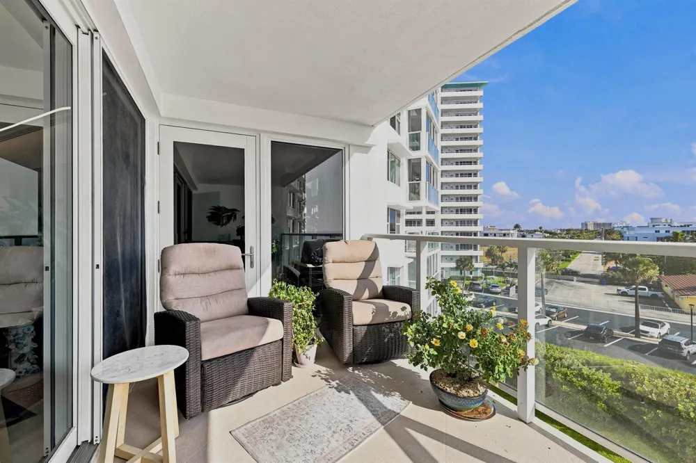 3900 Ocean Drive #4B Lauderdale By The Sea, FL 33308